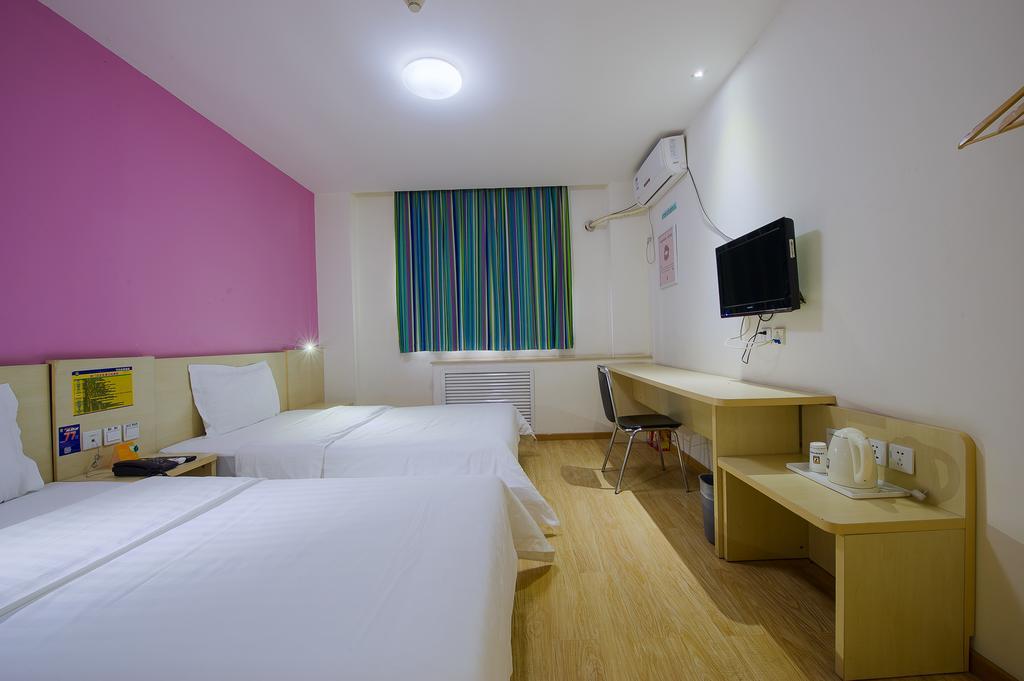 7Days Inn Guangzhou Gangding Longkou XI Road กวางโจว ภายนอก รูปภาพ