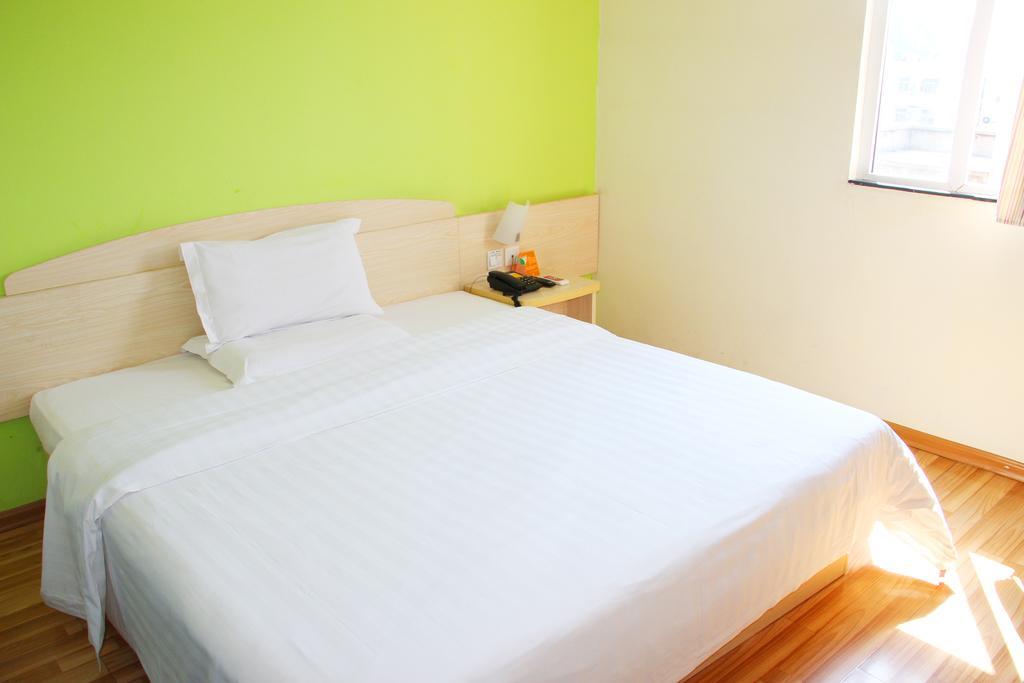 7Days Inn Guangzhou Gangding Longkou XI Road กวางโจว ภายนอก รูปภาพ